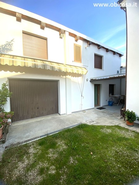 fotografie - Villa bifamiliare Faenza (RA) Periferia Monte 