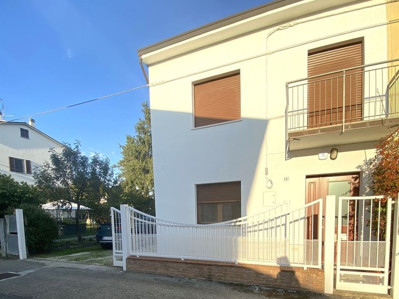 fotografie - Villa bifamiliare Faenza (RA) Periferia Monte 